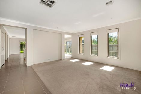 Property photo of 6 Elmswood Boulevard Keysborough VIC 3173
