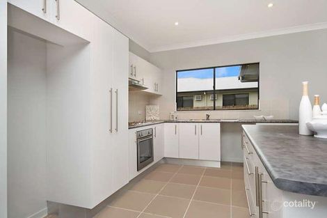 Property photo of 13 Tahlia Circuit Mount Louisa QLD 4814