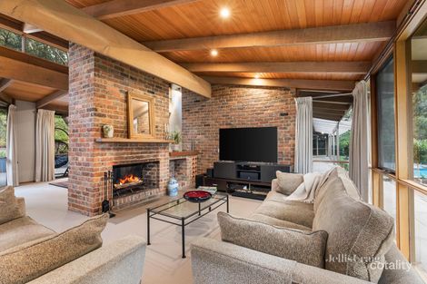 Property photo of 8 Eumeralla Avenue Templestowe Lower VIC 3107