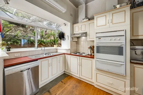 Property photo of 18 Seaview Road Lynton SA 5062