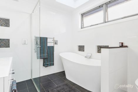 Property photo of 32 Nyara Road Mount Kuring-Gai NSW 2080