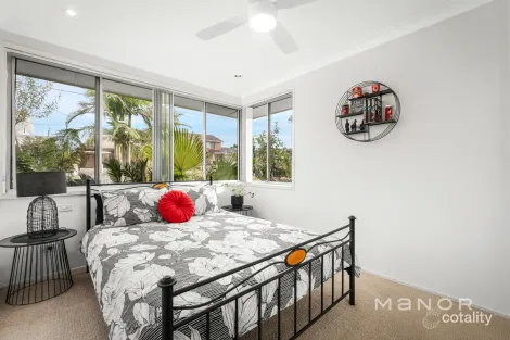 Property photo of 54 Lanhams Road Winston Hills NSW 2153