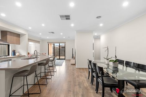 Property photo of 10 Distinctive Drive Rockbank VIC 3335