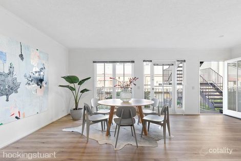 Property photo of 17/30 Miles Street Southbank VIC 3006