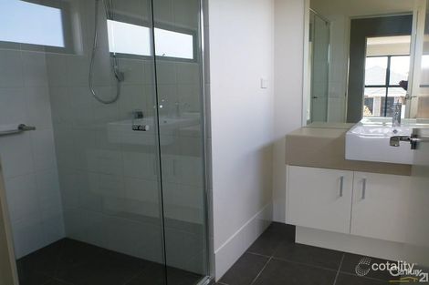Property photo of 30 Officedale Road Officer VIC 3809
