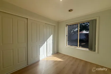Property photo of 2/8 Timele Drive Hillside VIC 3037