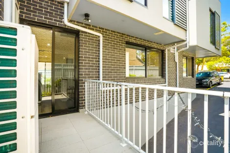 Property photo of 2/10 Bando Road Girraween NSW 2145