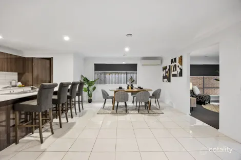 Property photo of 21 Leyland Drive Narre Warren South VIC 3805