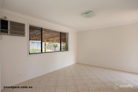 Property photo of 251 Welling Drive Mount Annan NSW 2567