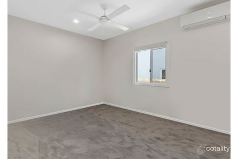 Property photo of 63 Albert Street Holland Park West QLD 4121