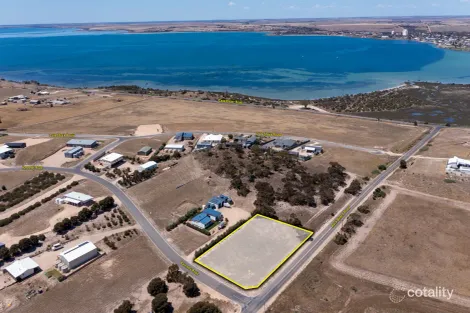 Property photo of 2 Kennedy Road Streaky Bay SA 5680