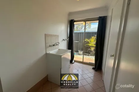 Property photo of 4 Foreman Drive Usher WA 6230