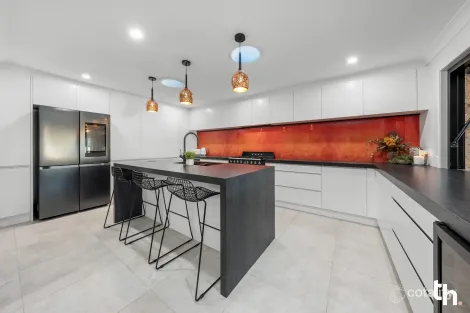 Property photo of 2 Janus Close Cameron Park NSW 2285
