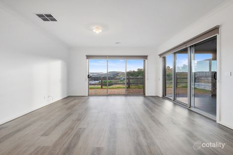 Property photo of 32 Sublime Point Road Bacchus Marsh VIC 3340