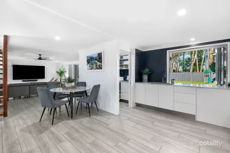 Property photo of 71 Nalkari Street Coombabah QLD 4216