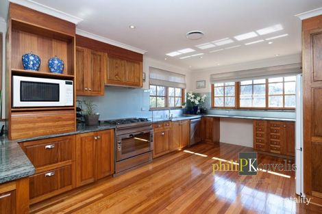 Property photo of 12 Colvin Street Hughes ACT 2605