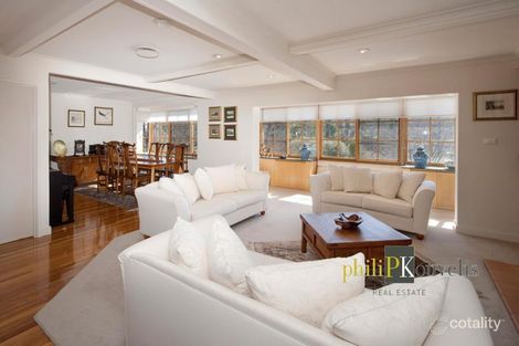 Property photo of 12 Colvin Street Hughes ACT 2605