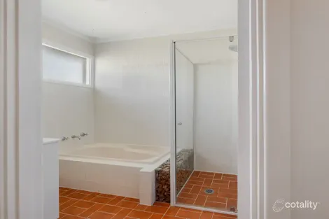 Property photo of 3 Tremlow Crescent Ambarvale NSW 2560