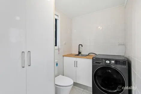 Property photo of 19 Kurrawa Crescent Koonawarra NSW 2530
