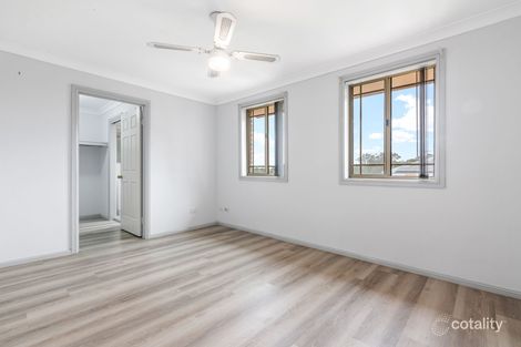 Property photo of 2 St Helens Close West Hoxton NSW 2171