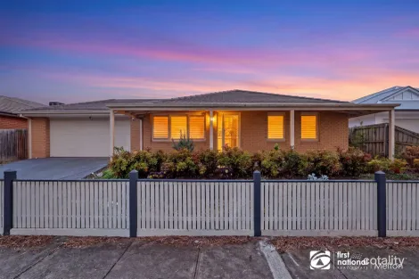 Property photo of 12 Maldon Drive Eynesbury VIC 3338