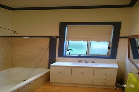 Property photo of 6 Park Avenue Camperdown VIC 3260