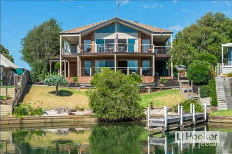 23 Schooner Tce, Paynesville, VIC 3880