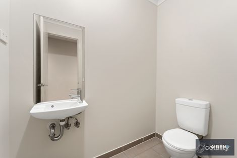 Property photo of 21 Garretty Road Caroline Springs VIC 3023