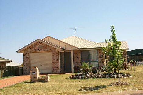 Property photo of 23 Gainsborough Drive Glenvale QLD 4350
