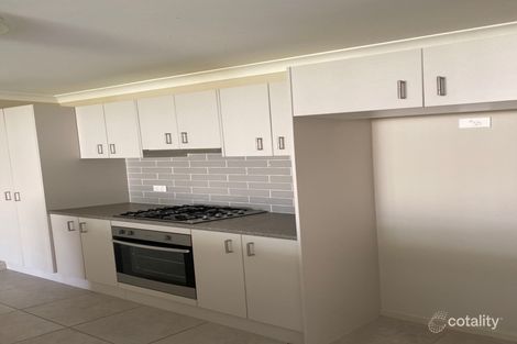 Property photo of 33 Verdelho Avenue Cessnock NSW 2325