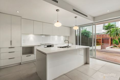 Property photo of 25/15 Beach Road Hampton VIC 3188
