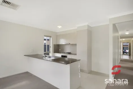 Property photo of 54 Lansdowne Parade Tarneit VIC 3029