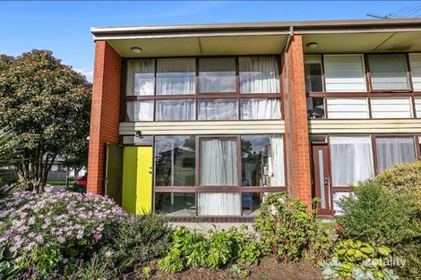 Property photo of 1/1 Holman Court Breakwater VIC 3219