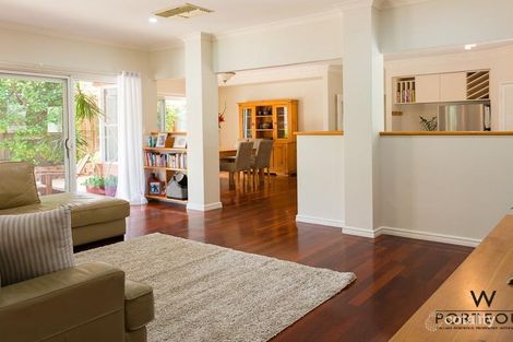 Property photo of 70 Richmond Circus East Fremantle WA 6158