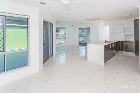 Property photo of 1 Froghollow Drive Ooralea QLD 4740