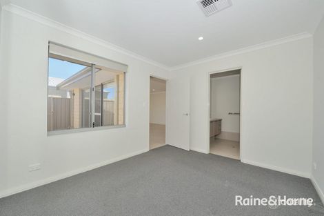 48/11 Bakana Loop, Landsdale, WA 6065