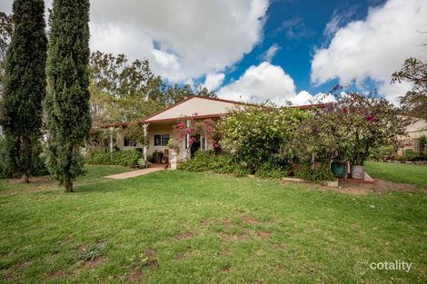 Property photo of 5 Hill River Way Moonyoonooka WA 6532