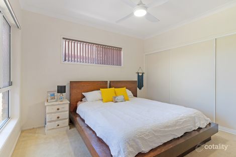 Property photo of 2/39 Edward Avenue Pottsville NSW 2489