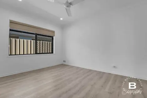 Property photo of 15 Holland Street Bellbird Park QLD 4300