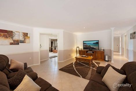 Property photo of 4 Nicoli Close Buff Point NSW 2262