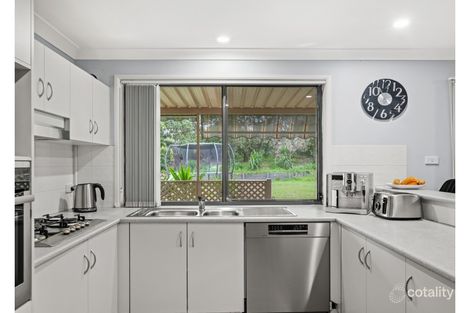Property photo of 70 Riveroak Drive Mardi NSW 2259