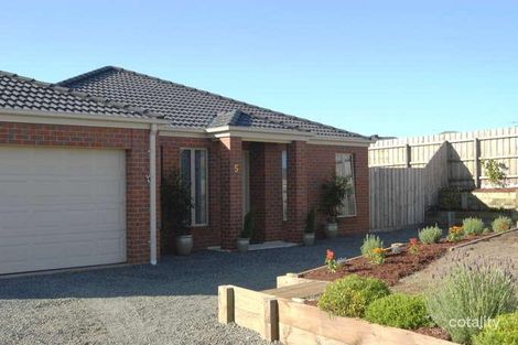 5 Clover Ct, Romsey, VIC 3434