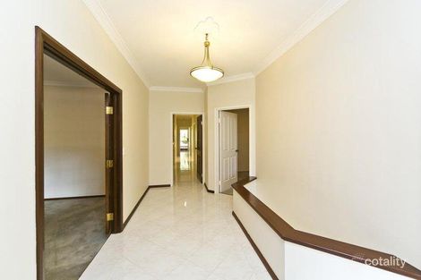 Property photo of 5 Luhrs Court Mundaring WA 6073