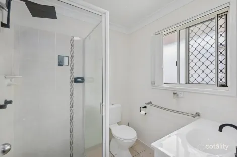 Property photo of 17 William Close Gracemere QLD 4702