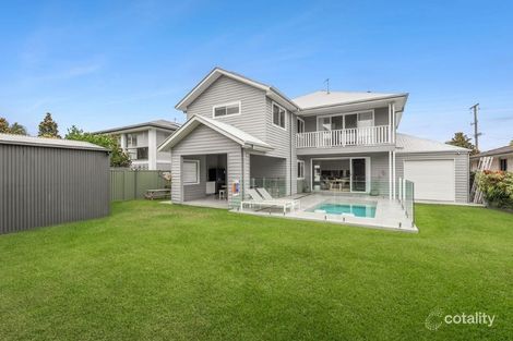 30 SANDPIPER DR, BURLEIGH WATERS, QLD 4220