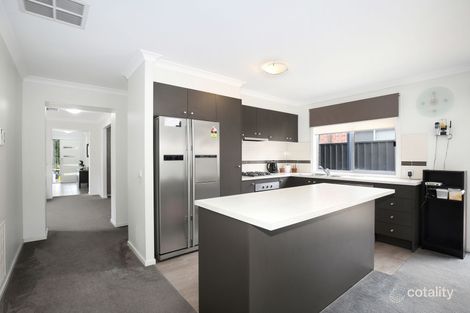 Property photo of 5 Erin Square Deer Park VIC 3023