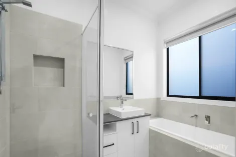 Property photo of 3 Turntable Road Wollert VIC 3750