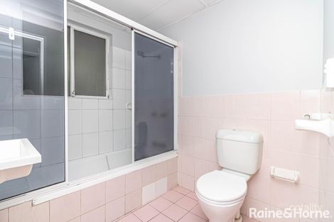 Property photo of 2/15 Pye Street Westmead NSW 2145