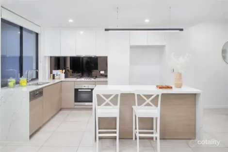 Property photo of 44 Park Cove Boulevard Hope Island QLD 4212