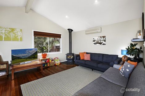 Property photo of 16 Cabbage Tree Avenue Avoca Beach NSW 2251